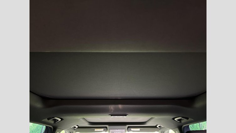 2018 認定中古車 Land Rover Discovery Fuji White 3.0 V6 Dsl Mono Turbo Std Flow HSE