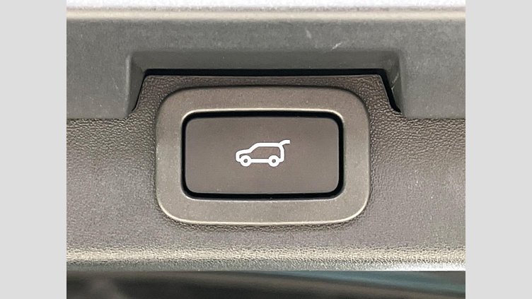 2018 認定中古車 Land Rover Discovery Fuji White 3.0 V6 Dsl Mono Turbo Std Flow HSE