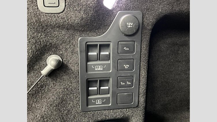 2018 認定中古車 Land Rover Discovery Fuji White 3.0 V6 Dsl Mono Turbo Std Flow HSE