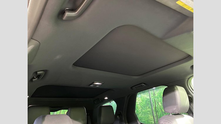 2018 認定中古車 Land Rover Discovery Fuji White 3.0 V6 Dsl Mono Turbo Std Flow HSE