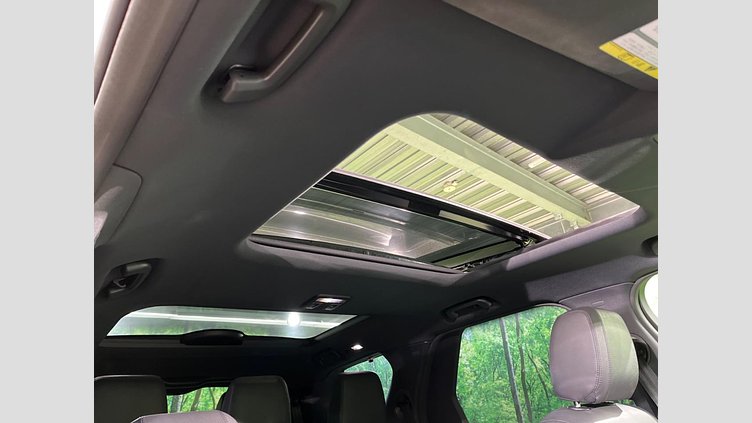 2018 認定中古車 Land Rover Discovery Fuji White 3.0 V6 Dsl Mono Turbo Std Flow HSE