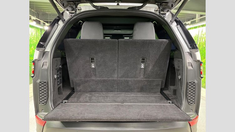 2018 認定中古車 Land Rover Discovery Fuji White 3.0 V6 Dsl Mono Turbo Std Flow HSE