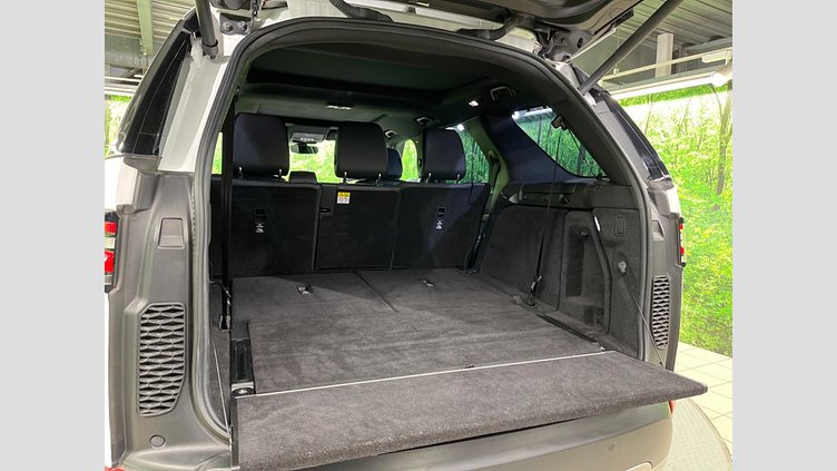 2018 認定中古車 Land Rover Discovery Fuji White 3.0 V6 Dsl Mono Turbo Std Flow HSE