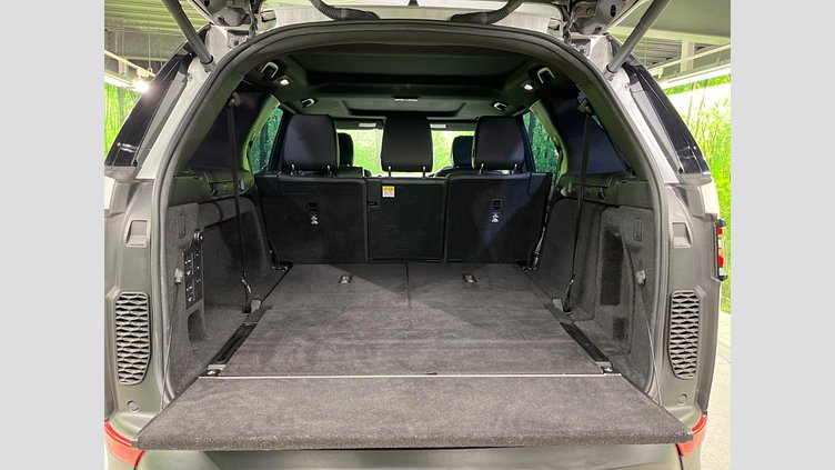 2018 認定中古車 Land Rover Discovery Fuji White 3.0 V6 Dsl Mono Turbo Std Flow HSE