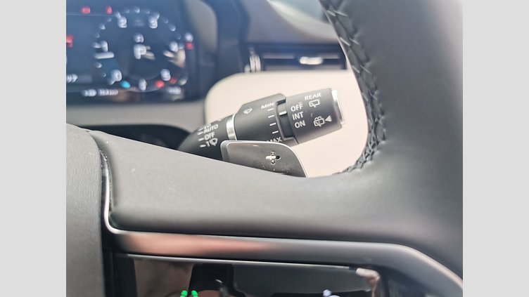 2024 認定中古車 Land Rover Discovery Sport アイガーグレイ D200マイルドハイブリッド（ディーゼル） 標準ホイール DYNAMIC SE