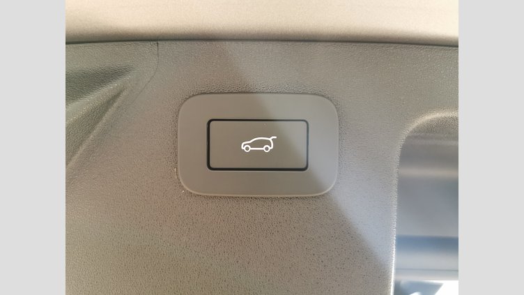 2024 認定中古車 Land Rover Discovery Sport アイガーグレイ D200マイルドハイブリッド（ディーゼル） 標準ホイール DYNAMIC SE