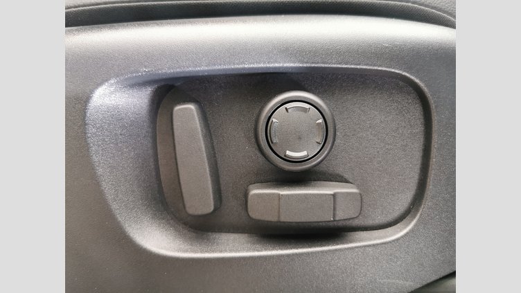 2024 認定中古車 Land Rover Discovery Sport アイガーグレイ D200マイルドハイブリッド（ディーゼル） 標準ホイール DYNAMIC SE