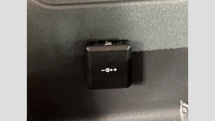 2024 認定中古車 Land Rover Defender 90 パンゲアグリーン D350 ディーゼルマイルドハイブリッド X-Dynamic HSE