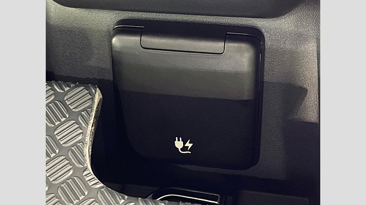 2024 認定中古車 Land Rover Defender 90 パンゲアグリーン D350 ディーゼルマイルドハイブリッド X-Dynamic HSE