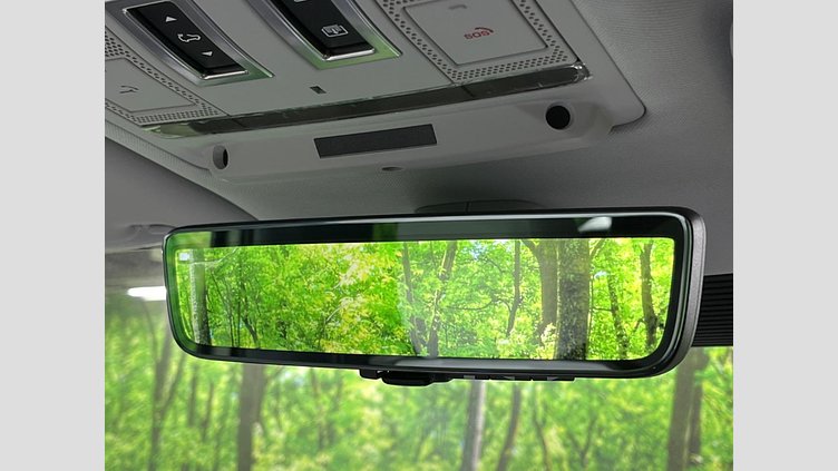 2024 認定中古車 Land Rover Defender 90 パンゲアグリーン D350 ディーゼルマイルドハイブリッド X-Dynamic HSE