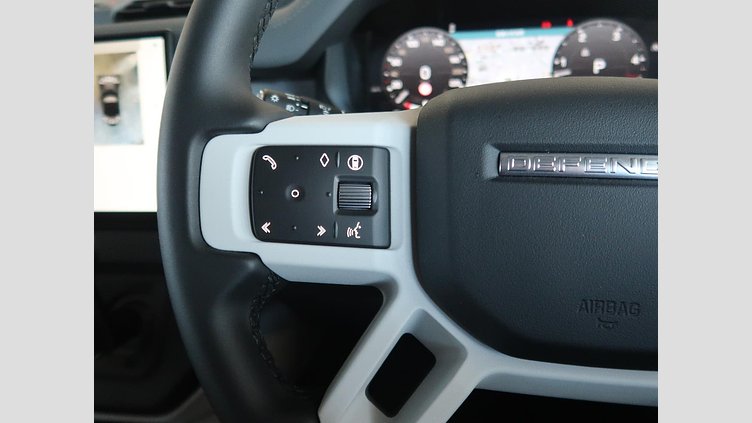 2024 認定中古車 Land Rover Defender 90 パンゲアグリーン D350 ディーゼルマイルドハイブリッド X-Dynamic HSE