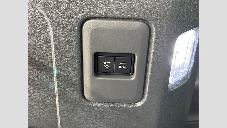 2024 認定中古車 Land Rover Defender 90 パンゲアグリーン D350 ディーゼルマイルドハイブリッド X-Dynamic HSE