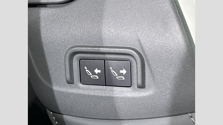 2024 認定中古車 Land Rover Defender 90 パンゲアグリーン D350 ディーゼルマイルドハイブリッド X-Dynamic HSE