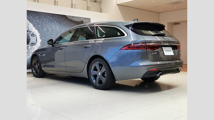 2017 認定中古車 Jaguar XF Corris Grey プレステージ2.0L プレステージ2.0L