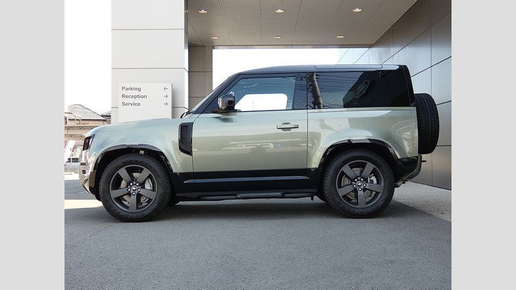 2024 認定中古車 Land Rover Defender 90 パンゲアグリーン D350 ディーゼルマイルドハイブリッド X-Dynamic HSE