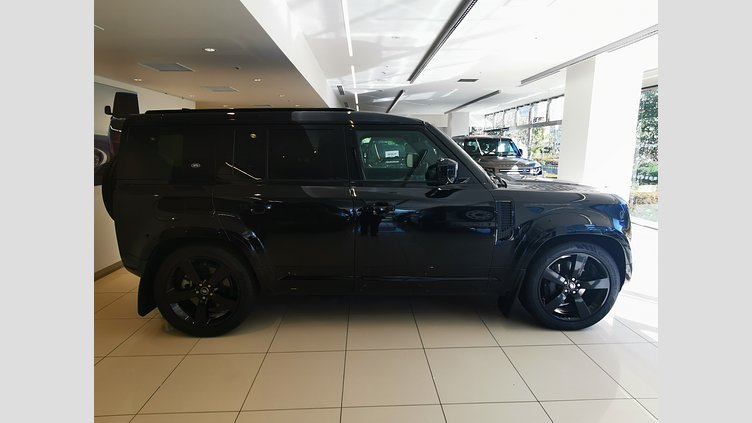 2022 認定中古車 Land Rover Defender 110 サントリーニブラック D300 AWD（AT） X-DYNAMIC HSE