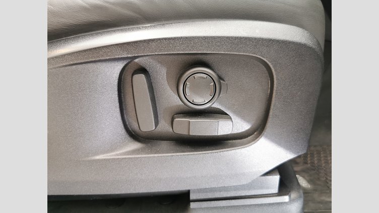 2022 認定中古車 Land Rover Defender 110 サントリーニブラック D300 AWD（AT） X-DYNAMIC HSE