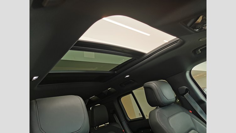 2022 認定中古車 Land Rover Defender 110 サントリーニブラック D300 AWD（AT） X-DYNAMIC HSE