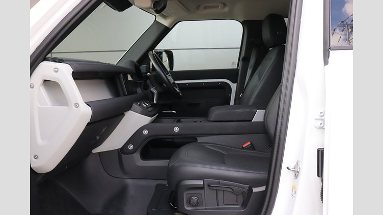 2023 認定中古車 Land Rover Defender 110 フジホワイト D300 AWD（AT） S