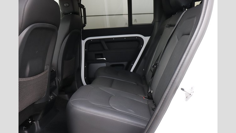 2023 認定中古車 Land Rover Defender 110 フジホワイト D300 AWD（AT） S