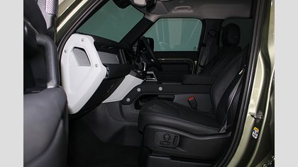 Defender 110 5