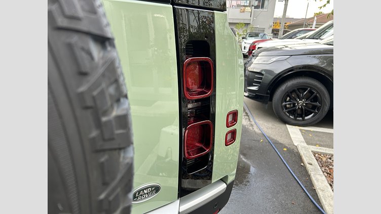 2023 認定中古車 Land Rover Defender 110 グラスミアグリーン D300 AWD（AT） 75TH LIMITED EDITION