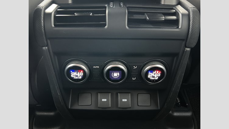 2023 認定中古車 Land Rover Defender 110 グラスミアグリーン D300 AWD（AT） 75TH LIMITED EDITION