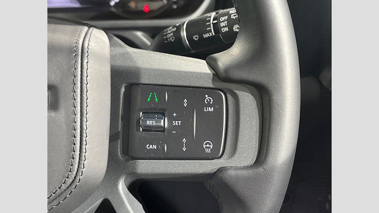 2023 認定中古車 Land Rover Defender 110 サントリーニブラック D300 AWD（AT） X-DYNAMIC HSE