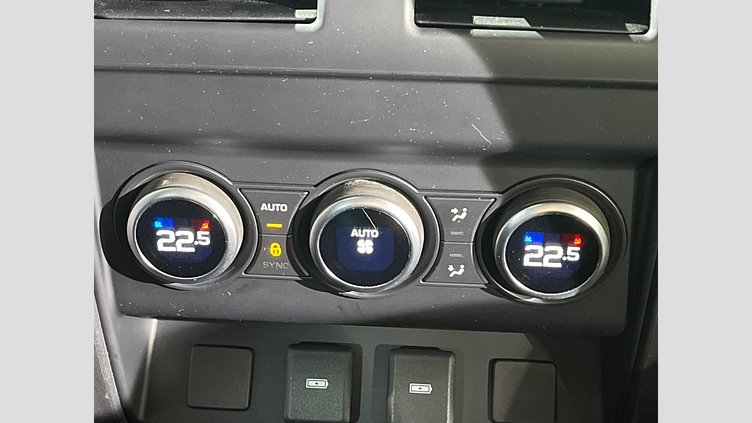 2023 認定中古車 Land Rover Defender 110 サントリーニブラック D300 AWD（AT） X-DYNAMIC HSE