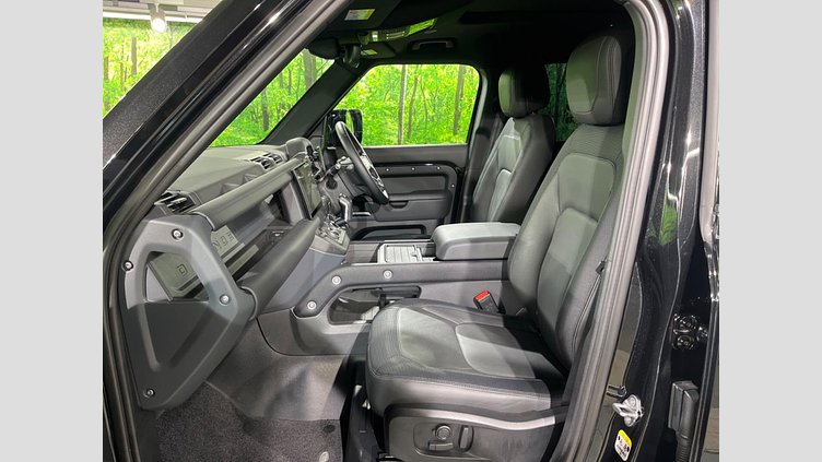 2023 認定中古車 Land Rover Defender 110 サントリーニブラック D300 AWD（AT） X-DYNAMIC HSE