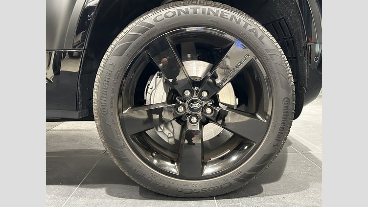 2023 認定中古車 Land Rover Defender 110 サントリーニブラック D300 AWD（AT） X-DYNAMIC HSE