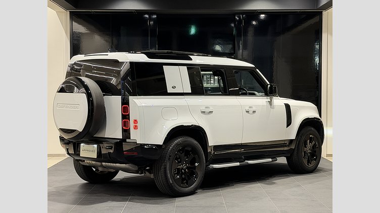 2023 認定中古車 Land Rover Defender 110 フジホワイト D300 AWD（AT） X-DYNAMIC HSE