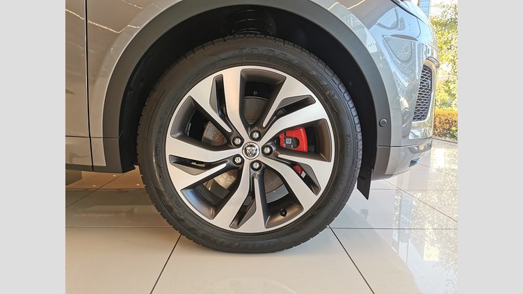 2024 認定中古車 Jaguar E-Pace アイガーグレイ D200マイルドハイブリッド（ディーゼル） R-DYNAMIC HSE