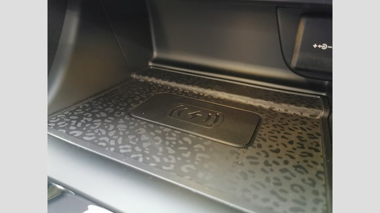 2024 認定中古車 Jaguar E-Pace アイガーグレイ D200マイルドハイブリッド（ディーゼル） R-DYNAMIC HSE