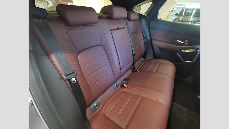 2024 認定中古車 Jaguar E-Pace アイガーグレイ D200マイルドハイブリッド（ディーゼル） R-DYNAMIC HSE