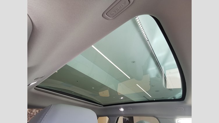 2024 認定中古車 Land Rover Range Rover Evoque ソウルパールシルバー D200マイルドハイブリッド（ディーゼル） Standard Wheelbase S