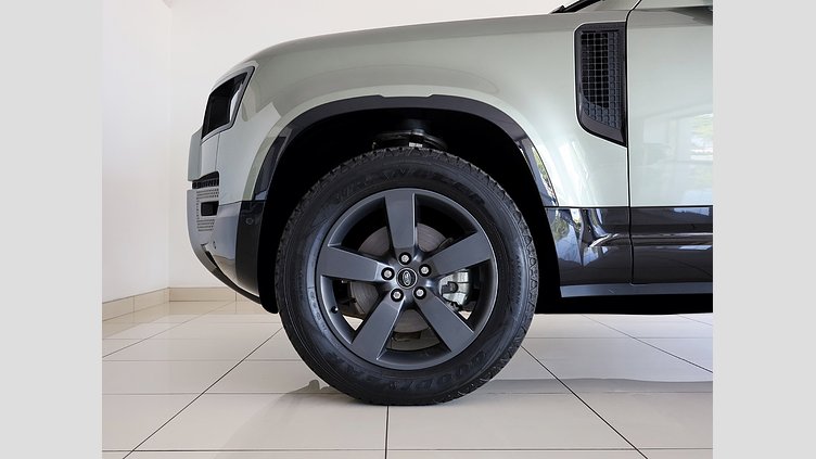 2025 Approved Land Rover Defender 110 Pangea Green AWD D250 X-Dynamic SE
