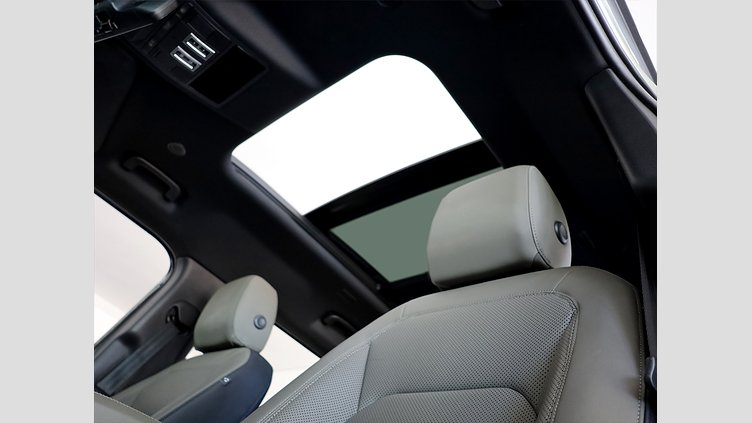 2025 Approved Land Rover Defender 110 Pangea Green AWD D250 X-Dynamic SE