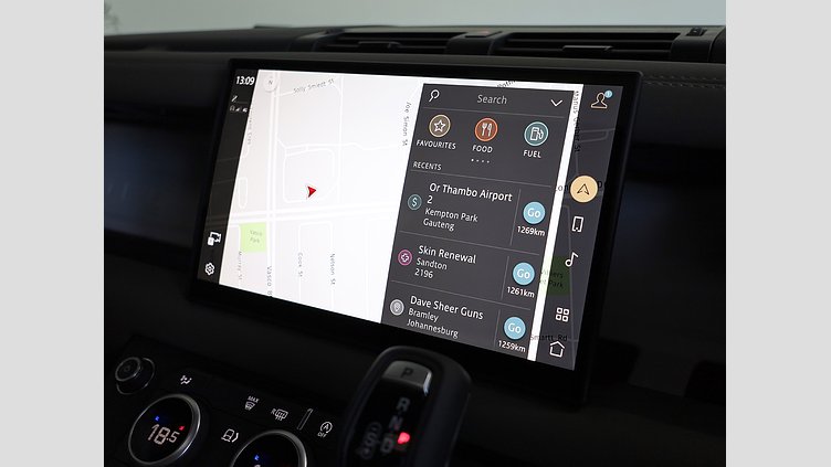 2025 Approved Land Rover Defender 110 Pangea Green AWD D250 X-Dynamic SE