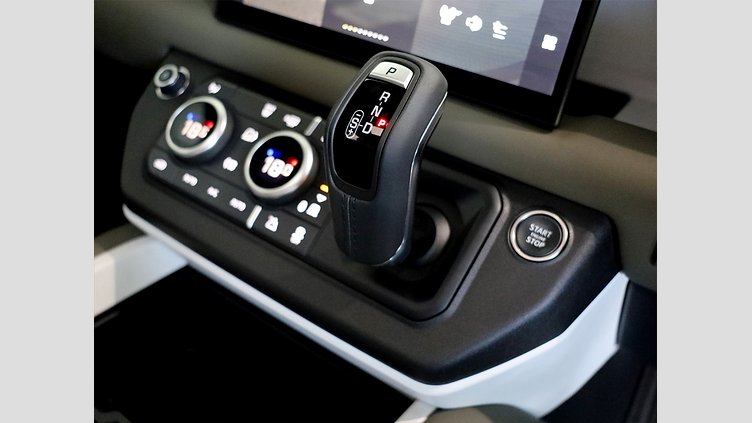 2025 Approved Land Rover Defender 110 Pangea Green AWD D250 X-Dynamic SE