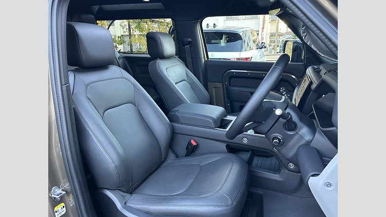2025 認定中古車 Land Rover Defender 90 ゴンドワナストーン D350 ディーゼルマイルドハイブリッド X-Dynamic HSE
