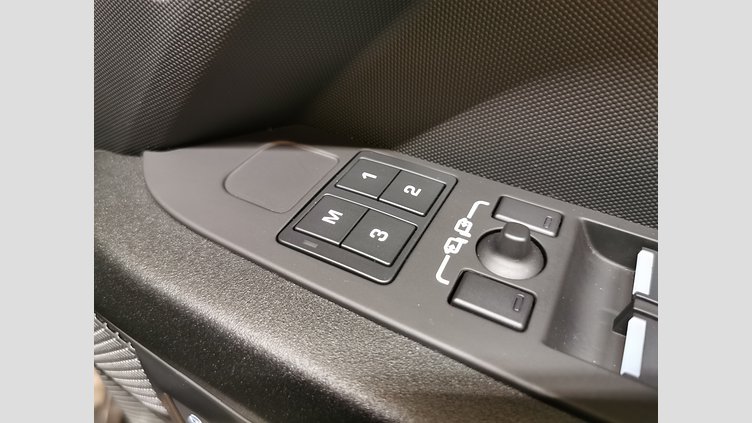 2023 認定中古車 Land Rover Defender 110 カルパチアングレイ P525 AWD (AT) V8