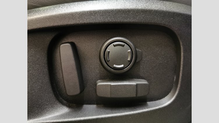 2023 認定中古車 Land Rover Defender 110 カルパチアングレイ P525 AWD (AT) V8