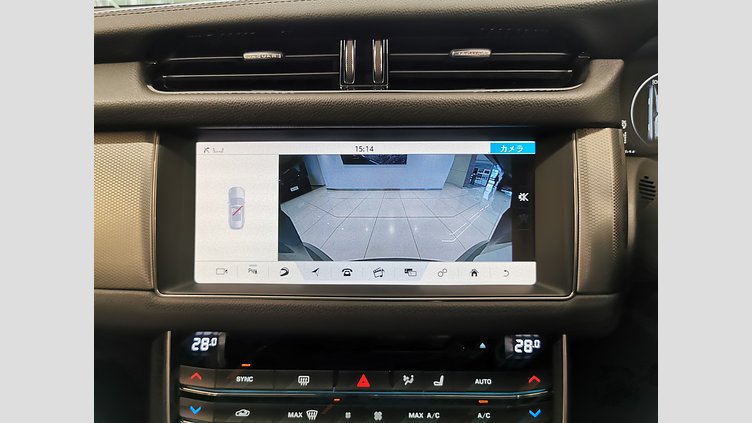 2017 認定中古車 Jaguar XF Corris Grey 2.0L プレステージ