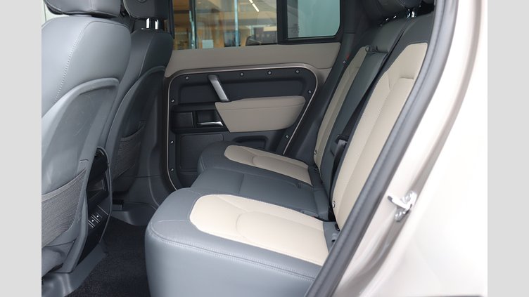 2023 認定中古車 Land Rover Defender 110 ランタオブロンズ D300 AWD（AT） X-DYNAMIC SE