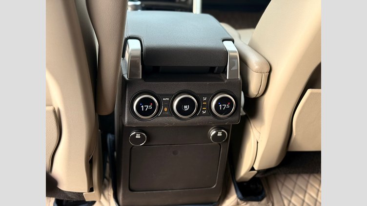 2017 Вживаний Land Rover Discovery Loire Blue 3.0 litre V6 Supercharged Petrol HSE