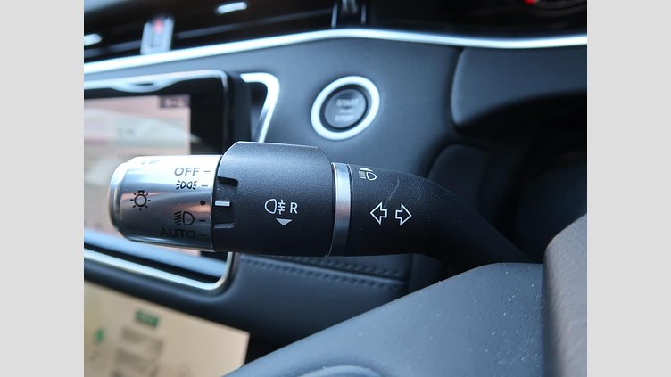 2020 認定中古車 Land Rover Range Rover Evoque サントリーニブラック P200 SE