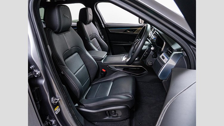 2023 認定中古車 Jaguar F-Pace アイガーグレイ D204 AWD（オートマチック）MHEV R-DYNAMIC SE