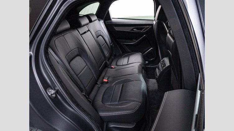 2023 認定中古車 Jaguar F-Pace アイガーグレイ D204 AWD（オートマチック）MHEV R-DYNAMIC SE