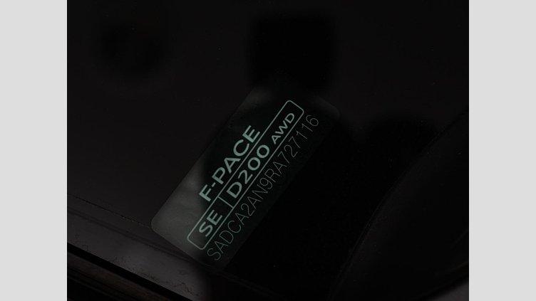 2023 認定中古車 Jaguar F-Pace アイガーグレイ D204 AWD（オートマチック）MHEV R-DYNAMIC SE